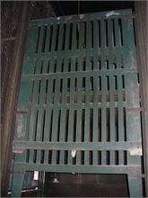 S_BER-accessgatesintoroom01.JPG