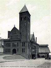 ELEVATED TRAIN LOUISVILLE 7.jpg